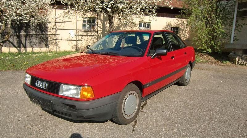 Second-hand Audi 80 90 CP (66 kW) 1990 Roșu Berlinǎ