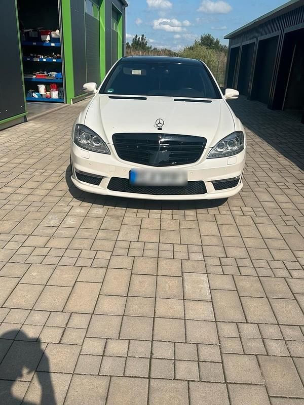 Weiß Gebraucht 2007 Mercedes S63L AMG AMG Limousine | 41.000 € - Bild 1/4