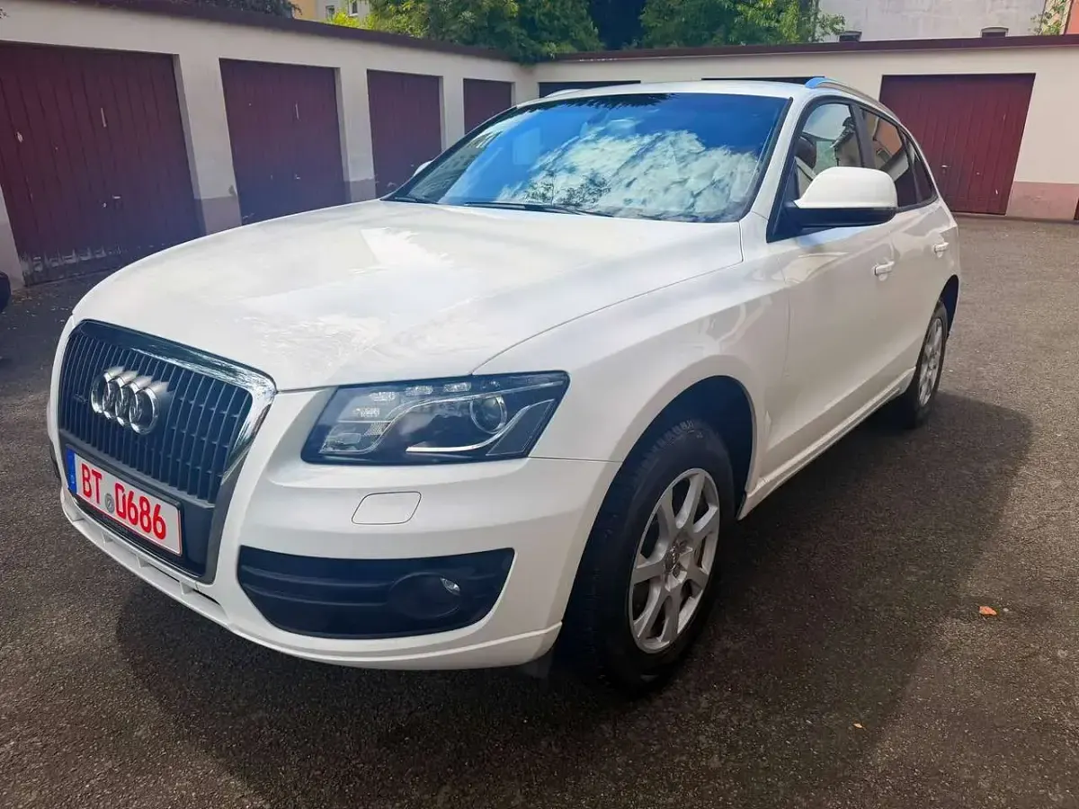 Gebraucht Audi Q5 Comfort 179 PS (131 kW) 2012 Ibisweiß SUV