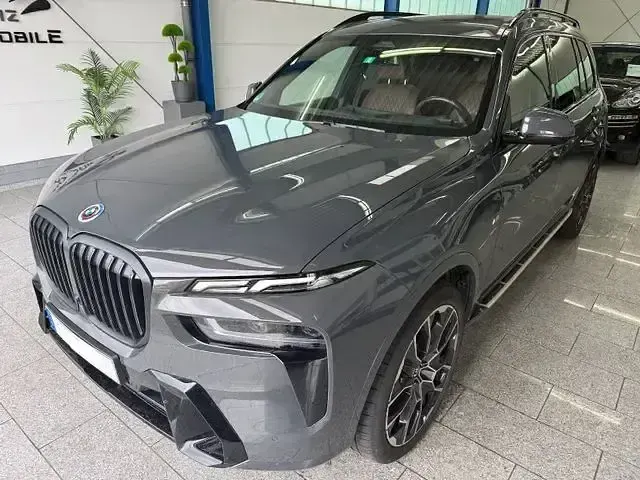 Gebraucht BMW X7 M Sport 352 PS (258 kW) 2022 Andere SUV