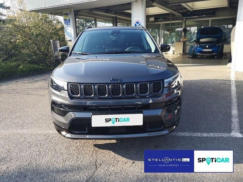 Gebraucht Jeep Compass 241 PS (177 kW) 2025 Grau SUV