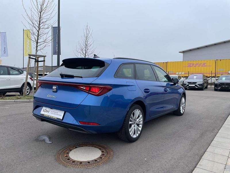Gebraucht Seat Leon ST Style 150 PS (110 kW) 2024 Saphirblau Kombi