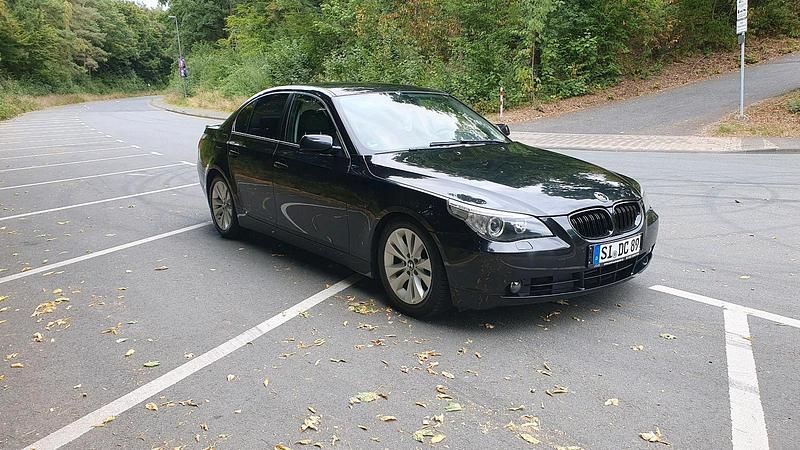 Schwarz Gebraucht 2003 BMW 525 Basis Limousine | 3.900 € (Fairer Preis) - Bild 1/4