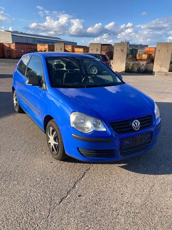Blau Gebraucht 2008 VW Polo Trendline Limousine | 1.590 € (Superpreis) - Bild 1/4
