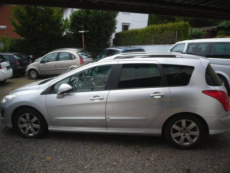 Silber Gebraucht 2012 Peugeot 308 Business-Line Kombi | 4.290 € (Fairer Preis) - Bild 1/4