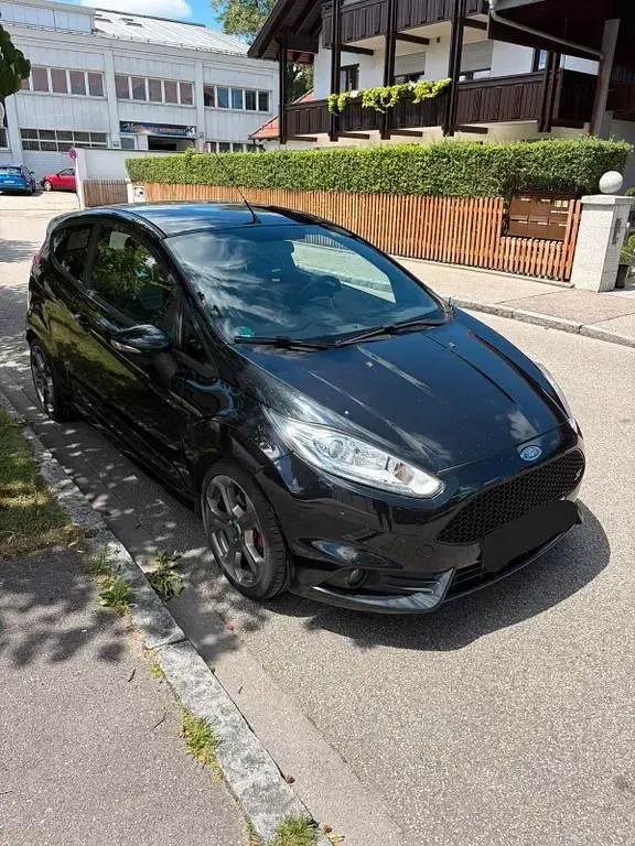 Gebraucht Ford Fiesta ST 182 PS (133 kW) 2013 Schwarz Limousine
