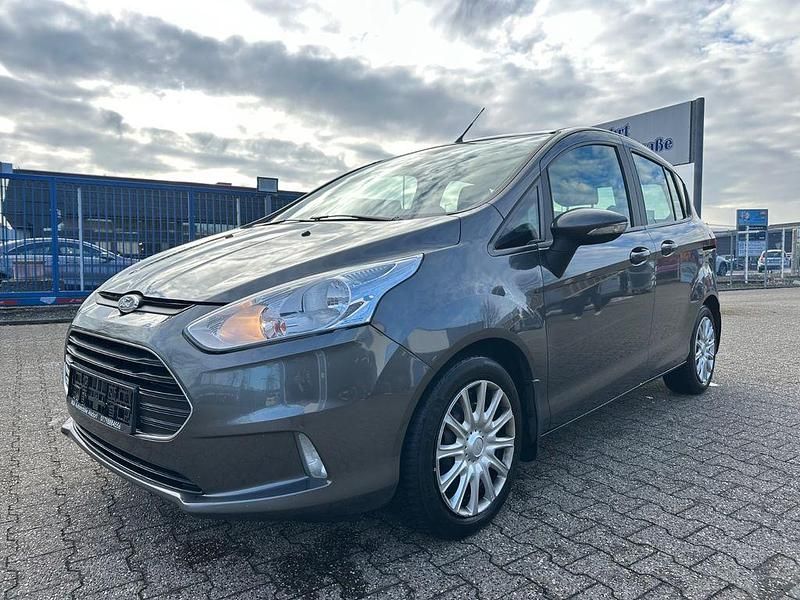 Używany Ford B-MAX Ambiente 75 KM (55 kW) 2015 Szary Minivan
