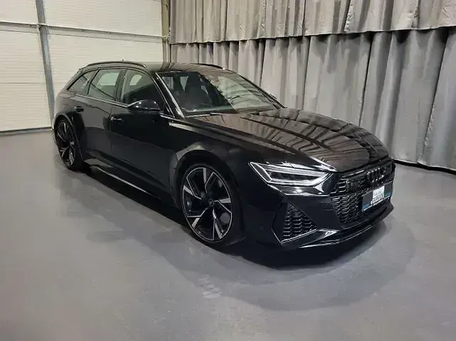 Gebraucht Audi RS6 Sport 600 PS (441 kW) 2022 Mythosschwarz metallic Kombi
