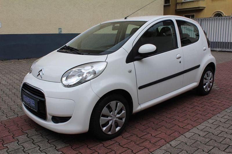 Weiß Gebraucht 2012 Citroën C1 Style Kleinwagen | 3.790 € (Etwas zu teuer) - Bild 1/4