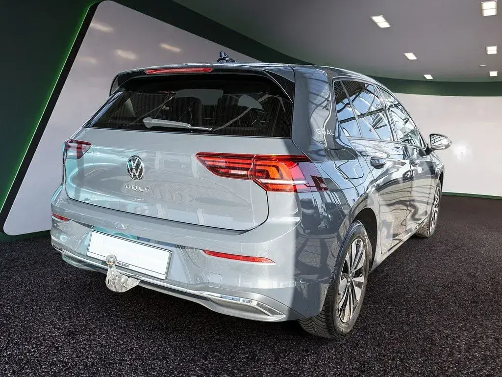 Gebraucht VW Golf VIII Goal 150 PS (110 kW) 2025 Grau / delfingrau Limousine