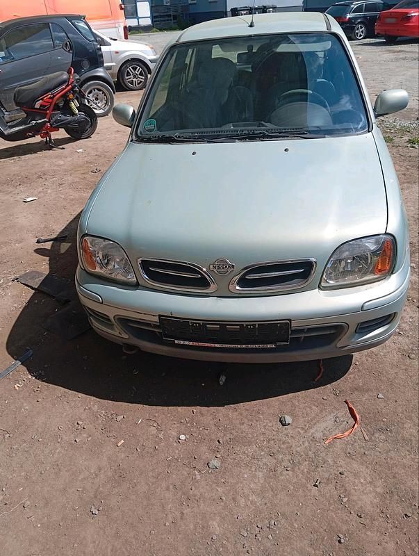 Gebraucht Nissan Micra 75 PS (55 kW) 2002 Grün Kleinwagen