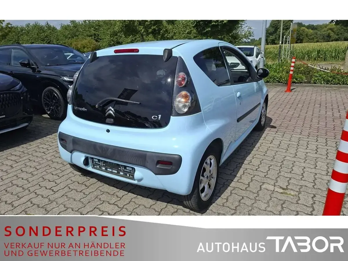 Gebraucht Citroën C1 Tendance 68 PS (50 kW) 2012 Lack blau botticelli/deckende Kleinwagen