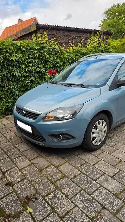 Gebraucht Ford Focus 125 PS (91 kW) 2009 Blau Limousine
