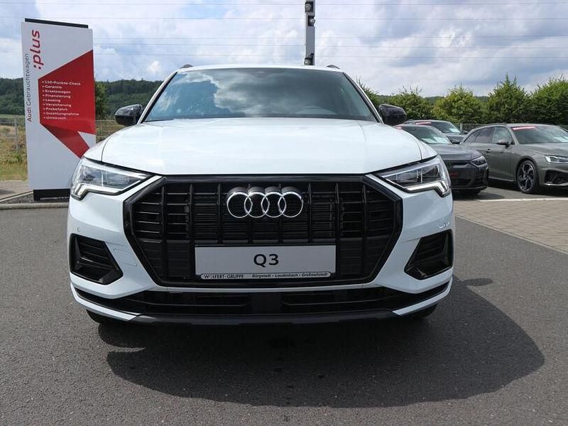 Gebraucht Audi Q3 Advanced 150 PS (110 kW) 2023 Gletscherweiß metallic SUV