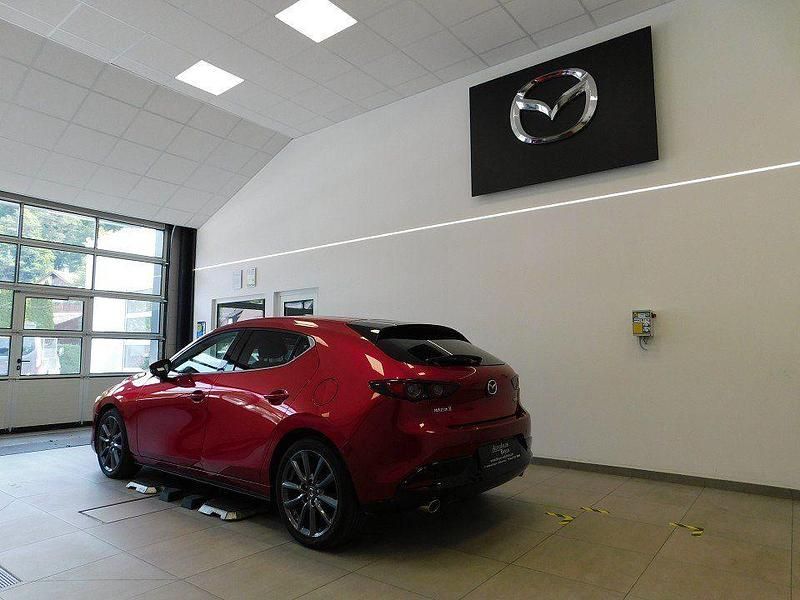 Gebraucht Mazda 3 Selection 150 PS (110 kW) 2021 Rot Limousine