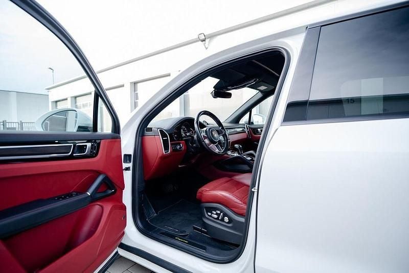 Gebraucht Porsche Cayenne 340 PS (250 kW) 2020 Weiß SUV