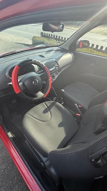 Gebraucht Nissan Micra 65 PS (47 kW) 2008 Rot Limousine