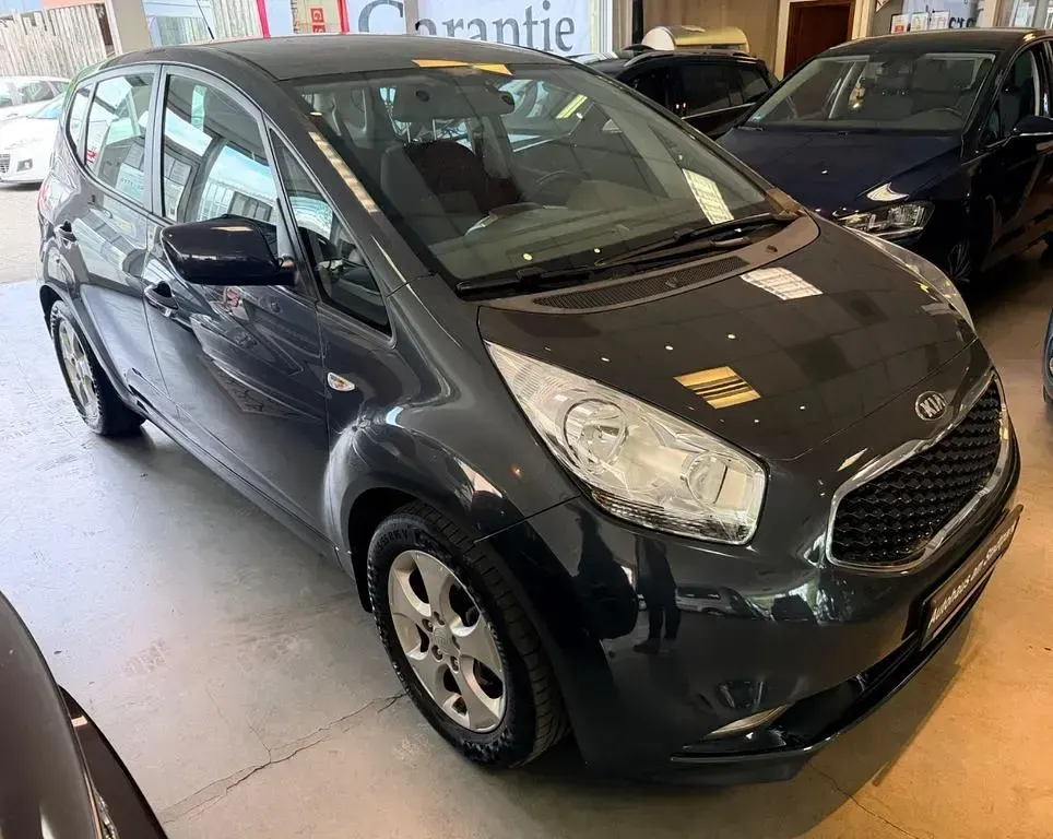 Gebraucht Kia Venga DREAM-TEAM Edition 125 PS (91 kW) 2019 (h8g) penta metal Kleinwagen