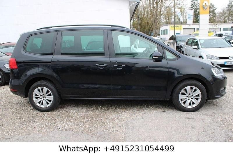 Gebraucht VW Sharan Trendline 140 PS (102 kW) 2012 Schwarz Van / Kleinbus