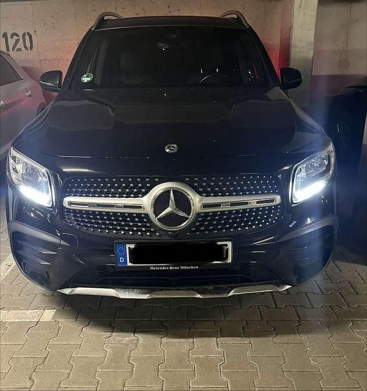 Gebraucht Mercedes GLB200 AMG line 163 PS (119 kW) 2020 SUV