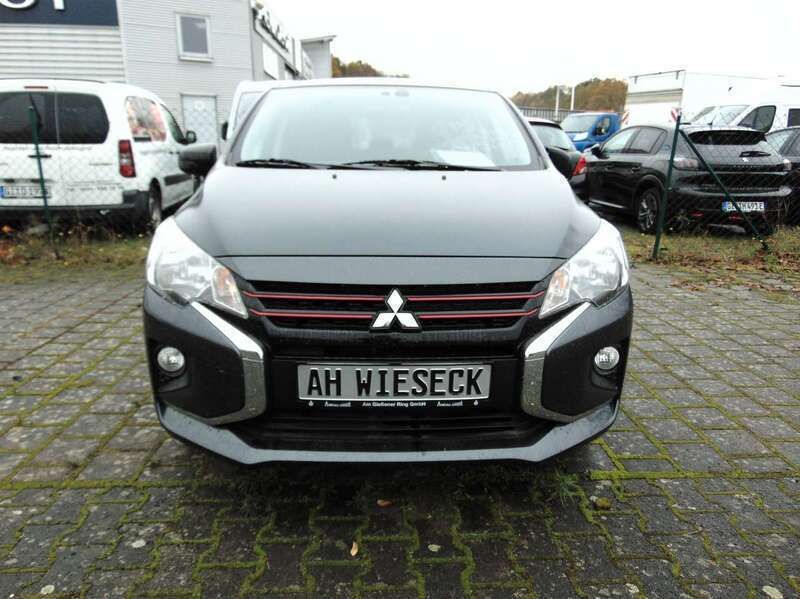 Gebraucht Mitsubishi Space Star Select+ 71 PS (52 kW) 2024 Basaltgrau/pianoschwarz Limousine