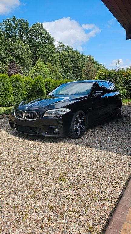 Schwarz Gebraucht 2011 BMW 530 M Sport Kombi | 8.300 € (Fairer Preis) - Bild 1/4