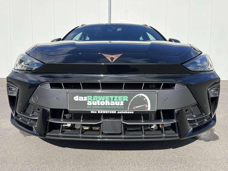 Gebraucht Cupra Leon 150 PS (110 kW) 2024 Mitternachtsschwarz Kombi