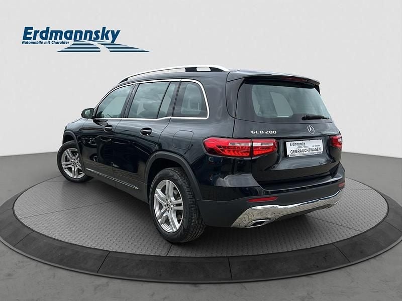Gebraucht Mercedes GLB200 Advanced 163 PS (119 kW) 2023 Kosmosschwarz SUV
