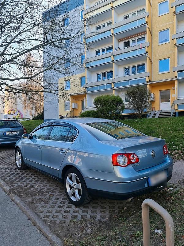 Gebraucht VW Passat 105 PS (77 kW) 2007 Blau Limousine