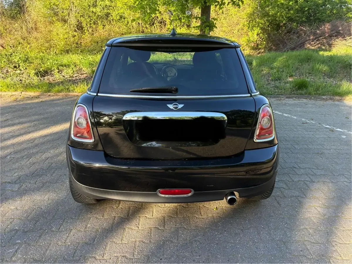 Usata Mini Cooper 122 CV (89 kW) 2010 Nero Utilitaria