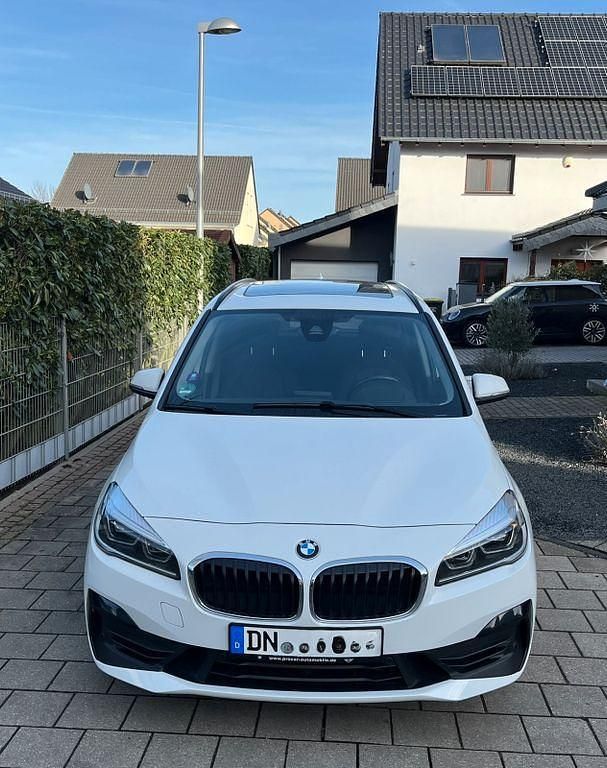 Gebraucht BMW 220 178 PS (130 kW) 2022 Weiß Kombi