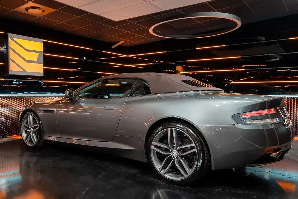 Gebraucht Aston Martin Virage 498 PS (366 kW) 2012 Grau Cabrio