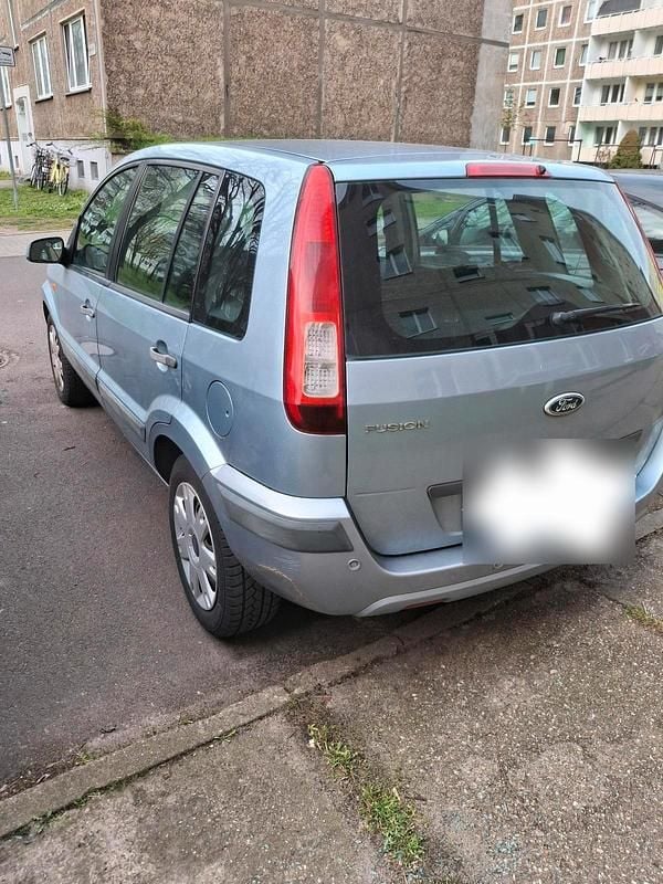 Gebraucht Ford Fusion 101 PS (74 kW) 2006 Blau Kleinwagen