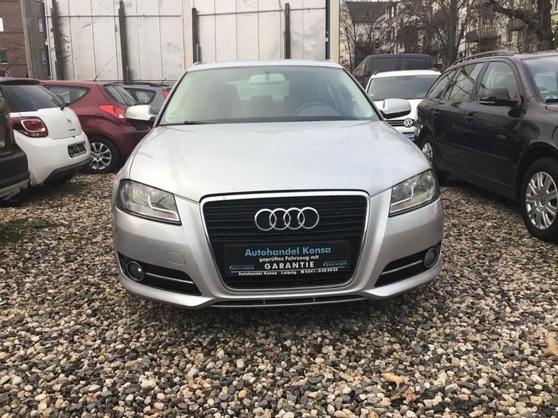 Gebraucht Audi A3 Ambition 125 PS (91 kW) 2012 Grau Limousine