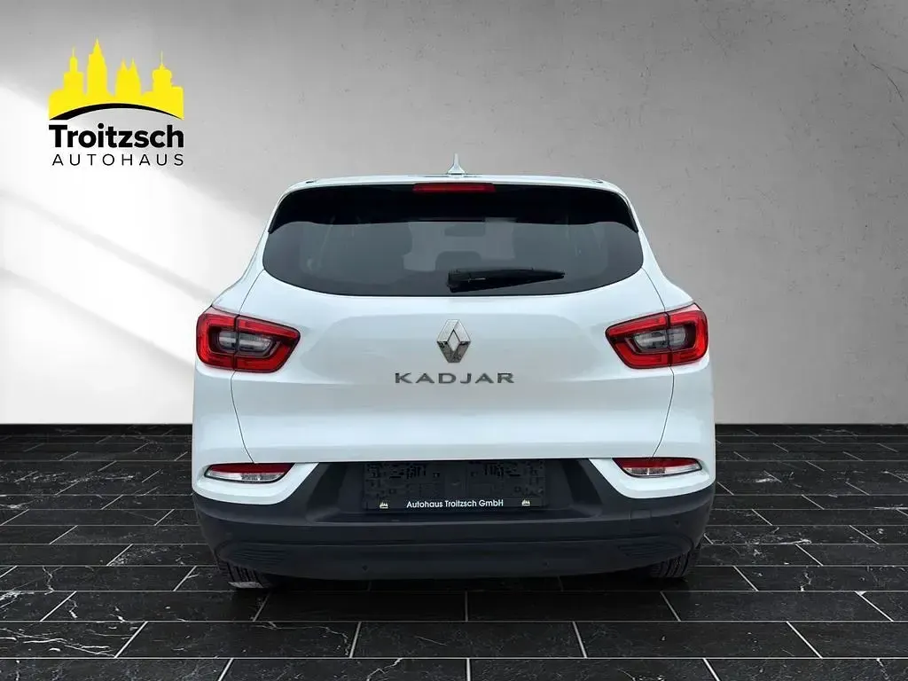 Gebraucht Renault Kadjar Equilibre 140 PS (102 kW) 2022 Weiß SUV