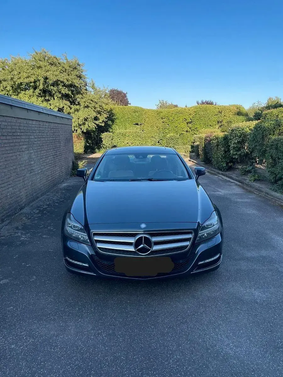 Gebraucht Mercedes CLS350 306 PS (225 kW) 2010 Grau Coupé