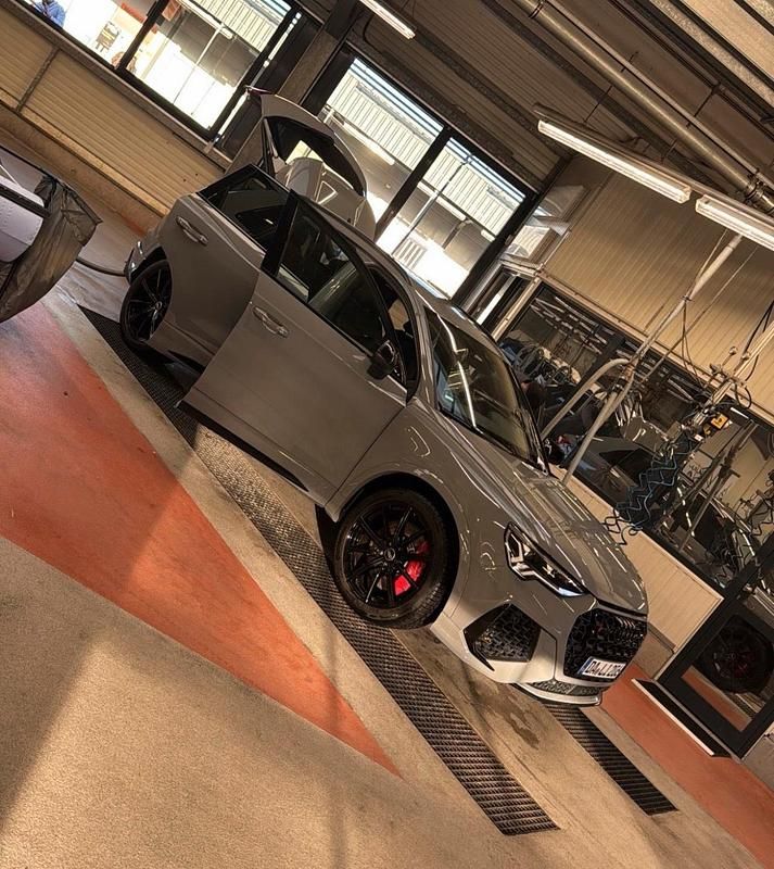 Gebraucht Audi RS Q3 400 PS (294 kW) 2022 Grau SUV