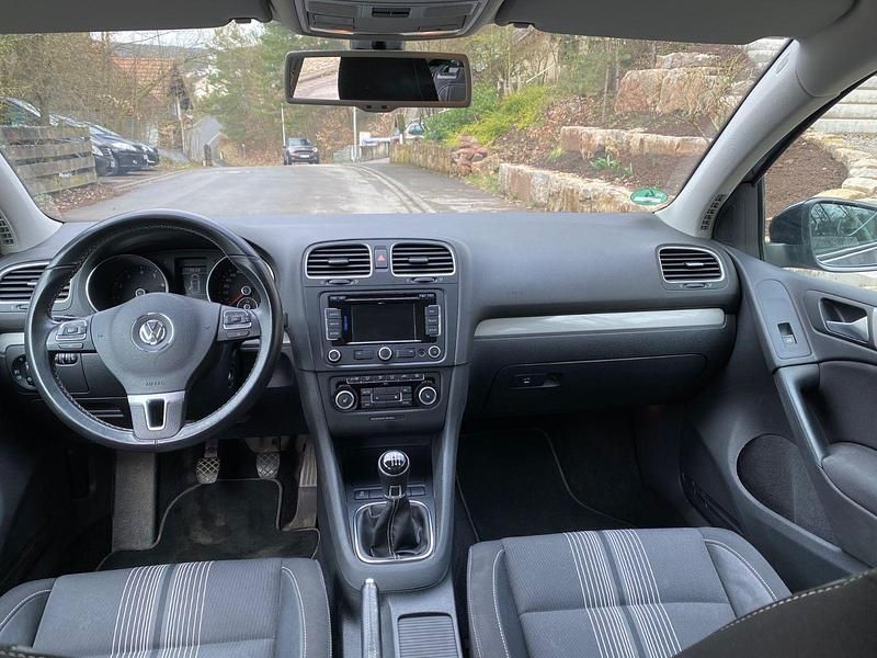 Gebraucht VW Golf VII 122 PS (89 kW) 2012 Grau Limousine