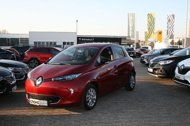 Rot (intenserot) Gebraucht 2017 Renault Zoe Intens Kleinwagen | 8.990 € (Fairer Preis) - Bild 1/4