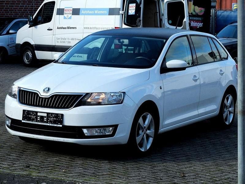 Weiss Gebraucht 2013 Skoda Rapid Elegance Limousine | 5.950 € (Guter Preis) - Bild 1/4