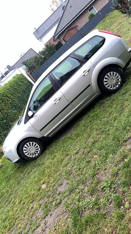 Gebraucht Ford Focus 116 PS (85 kW) 2006 Silber Kombi