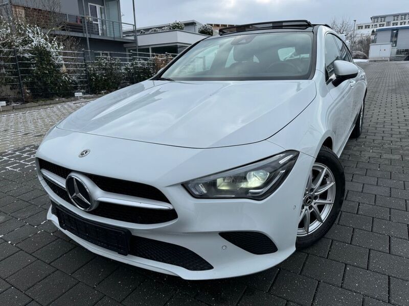 Weiß Gebraucht 2020 Mercedes CLA200 Shooting Brake Kombi | 18.980 € (Fairer Preis) - Bild 1/4