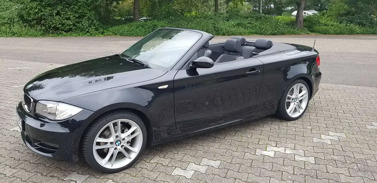 Gebraucht BMW 118 Cabriolet 143 PS (105 kW) 2008 Schwarz Cabrio