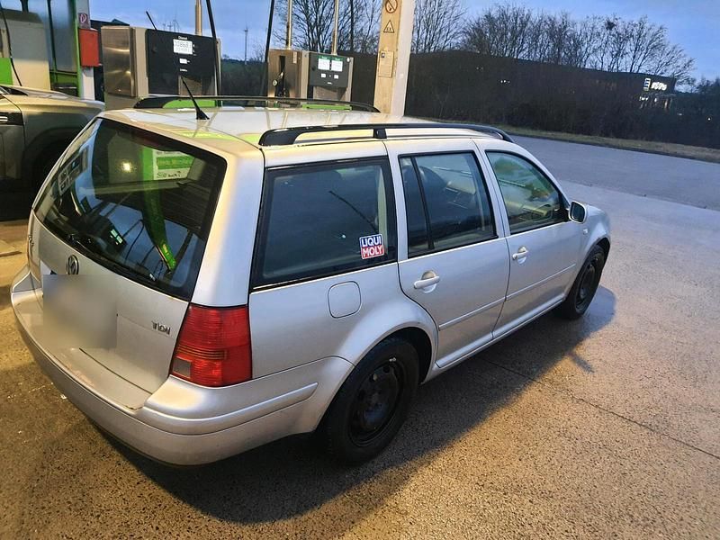 Gebraucht VW Golf IV 90 PS (66 kW) 2000 Silber Kombi
