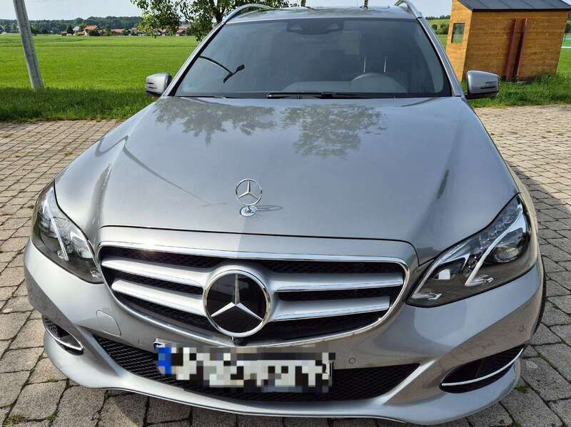 Silber Gebraucht 2014 Mercedes E400 Kombi | 27.990 € (Fairer Preis) - Bild 1/4