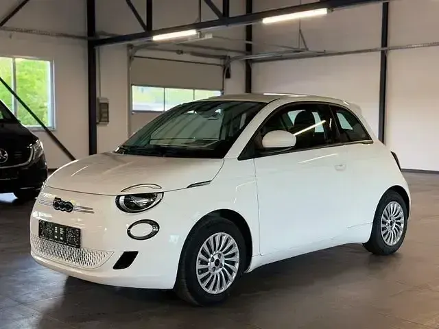 Usata Fiat 500e 86 kW (118 CV) 2023 Bianco Berlina