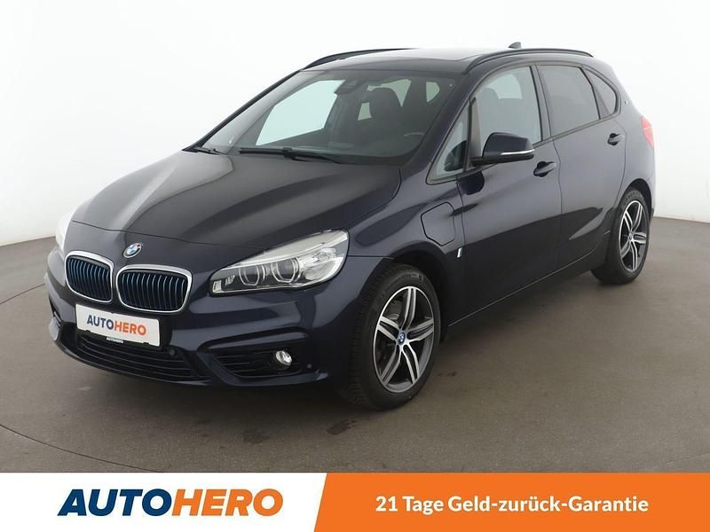 Blau Gebraucht 2017 BMW 225 Active Tourer Sport Line Van / Kleinbus | 15.200 € (Fairer Preis) - Bild 1/3