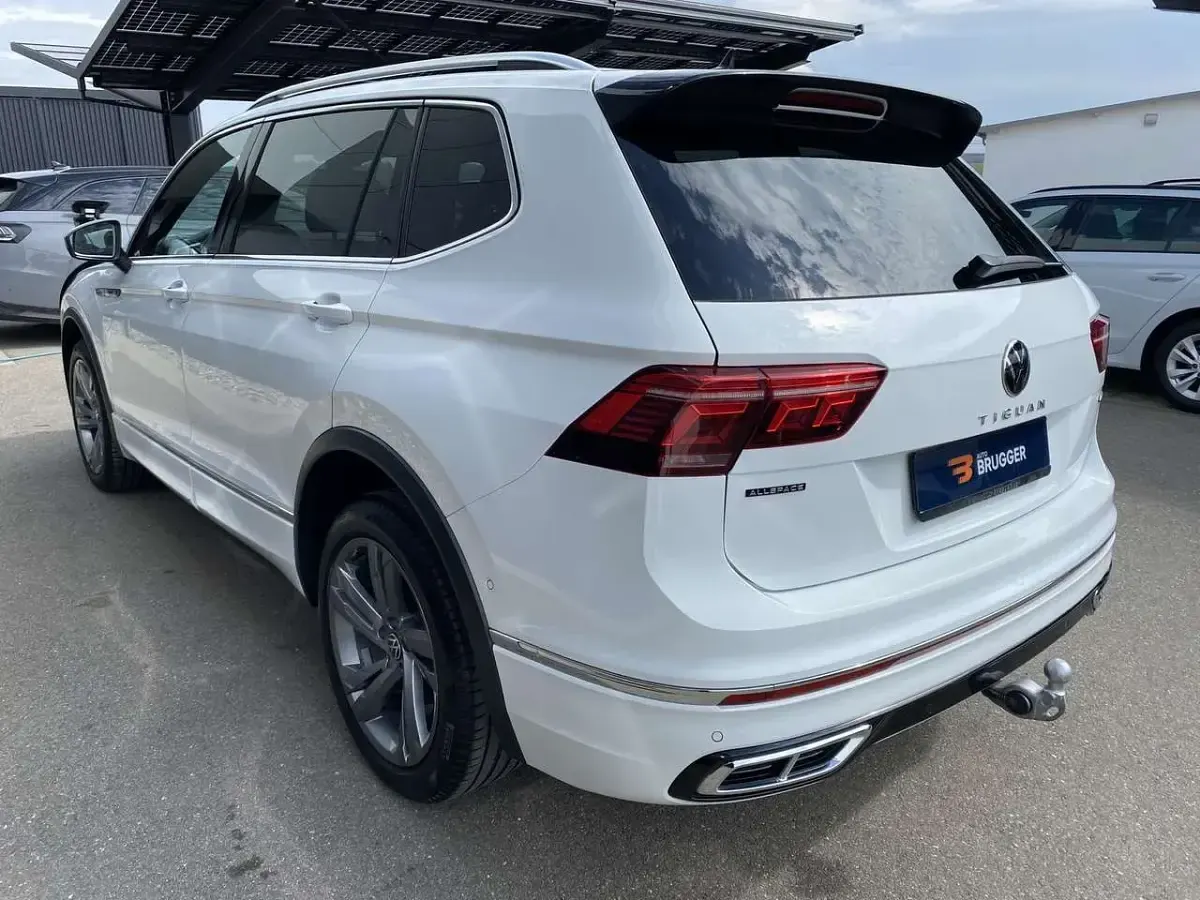 Gebraucht VW Tiguan Allspace R-line 200 PS (147 kW) 2023 Pure white SUV