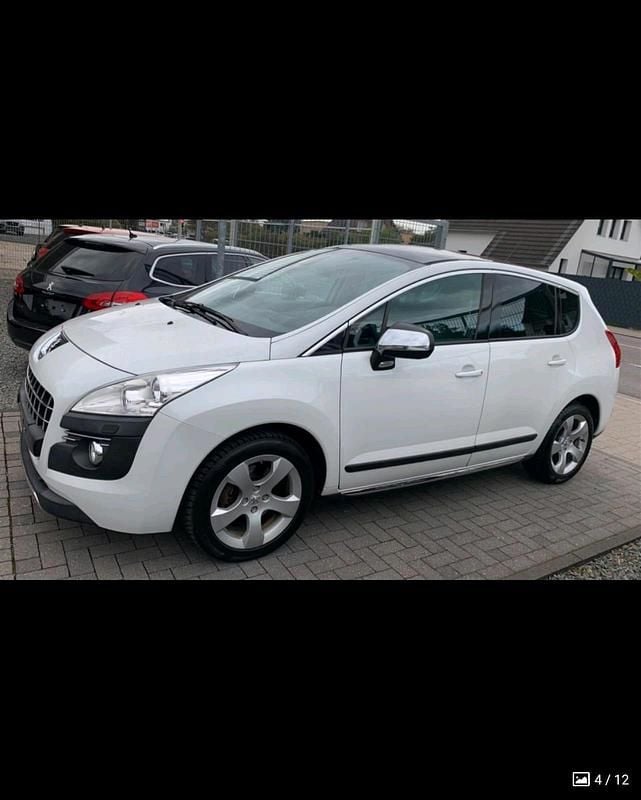Weiß Gebraucht 2010 Peugeot 3008 Platinum SUV | 5.200 € (Guter Preis) - Bild 1/4