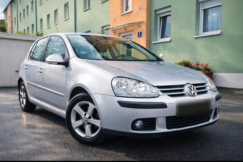 Gebraucht VW Golf V 102 PS (75 kW) 2007 Silber Limousine